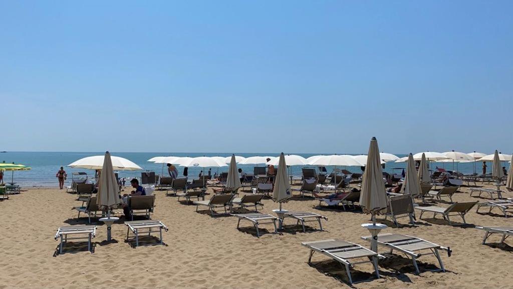 לידו די ג'סולו Hotel Mediterraneo Suite&Residence מראה חיצוני תמונה