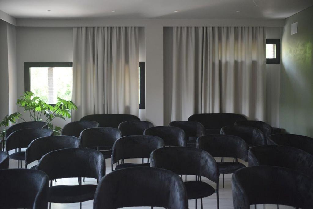 לידו די ג'סולו Hotel Mediterraneo Suite&Residence מראה חיצוני תמונה