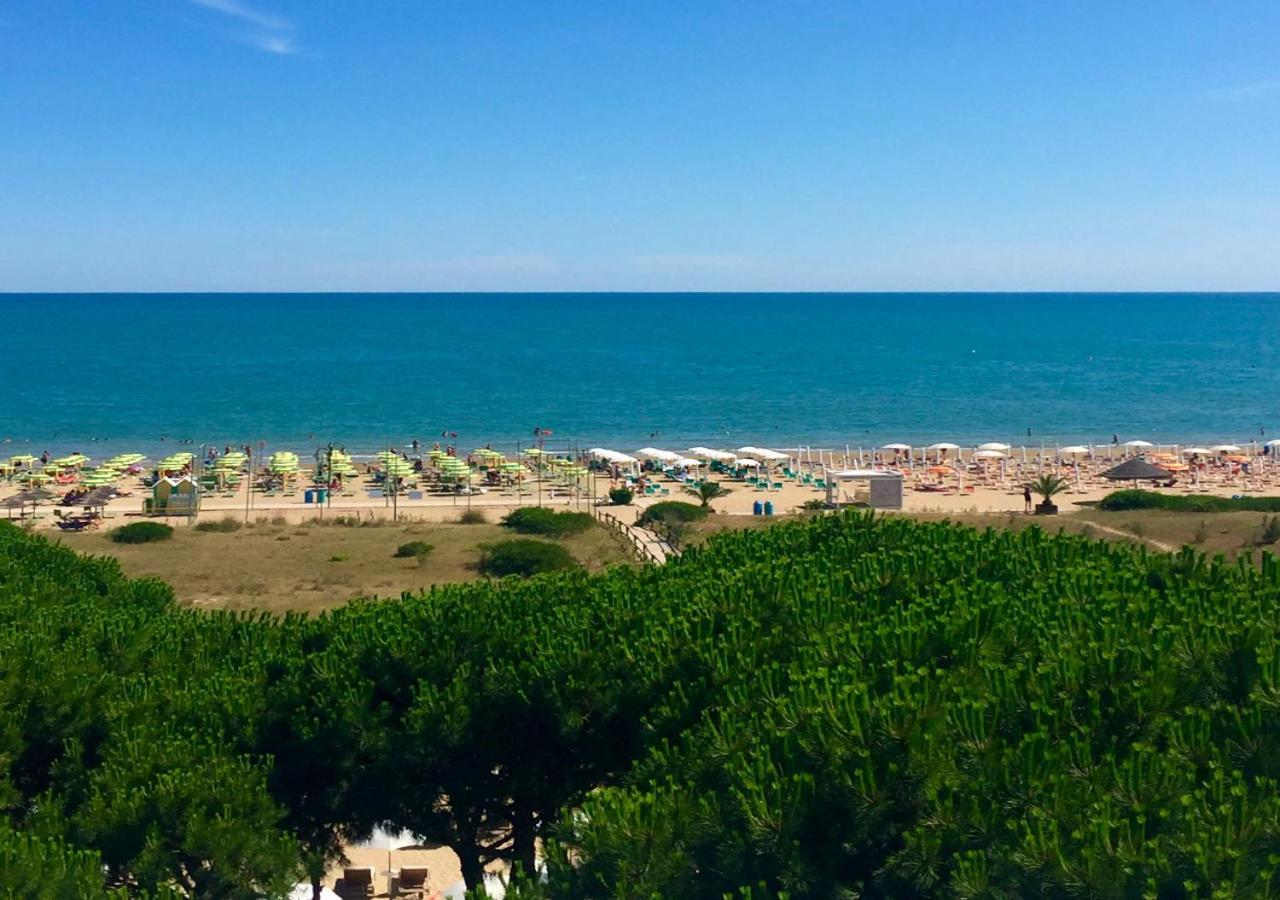 לידו די ג'סולו Hotel Mediterraneo Suite&Residence מראה חיצוני תמונה