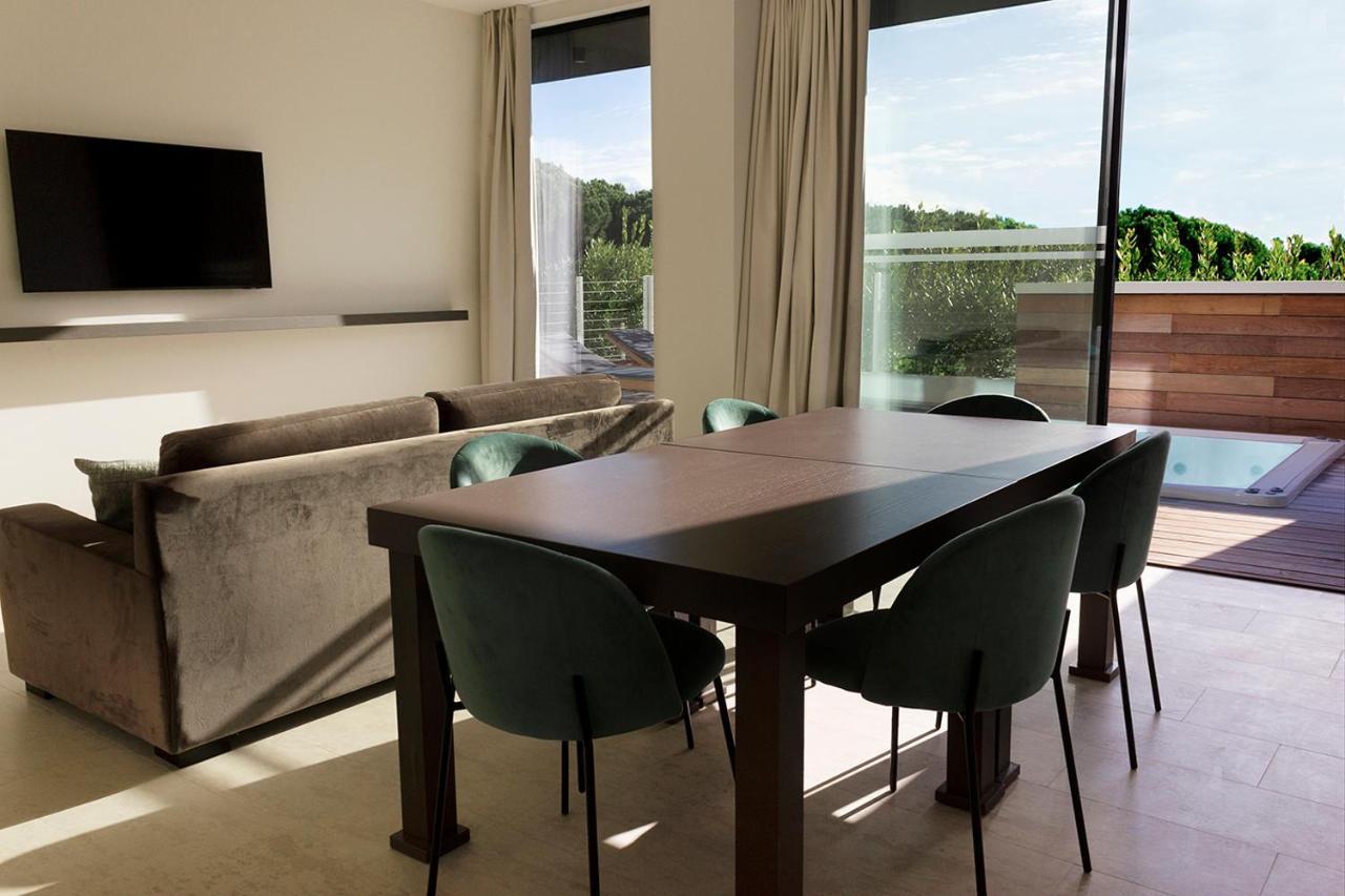 לידו די ג'סולו Hotel Mediterraneo Suite&Residence מראה חיצוני תמונה