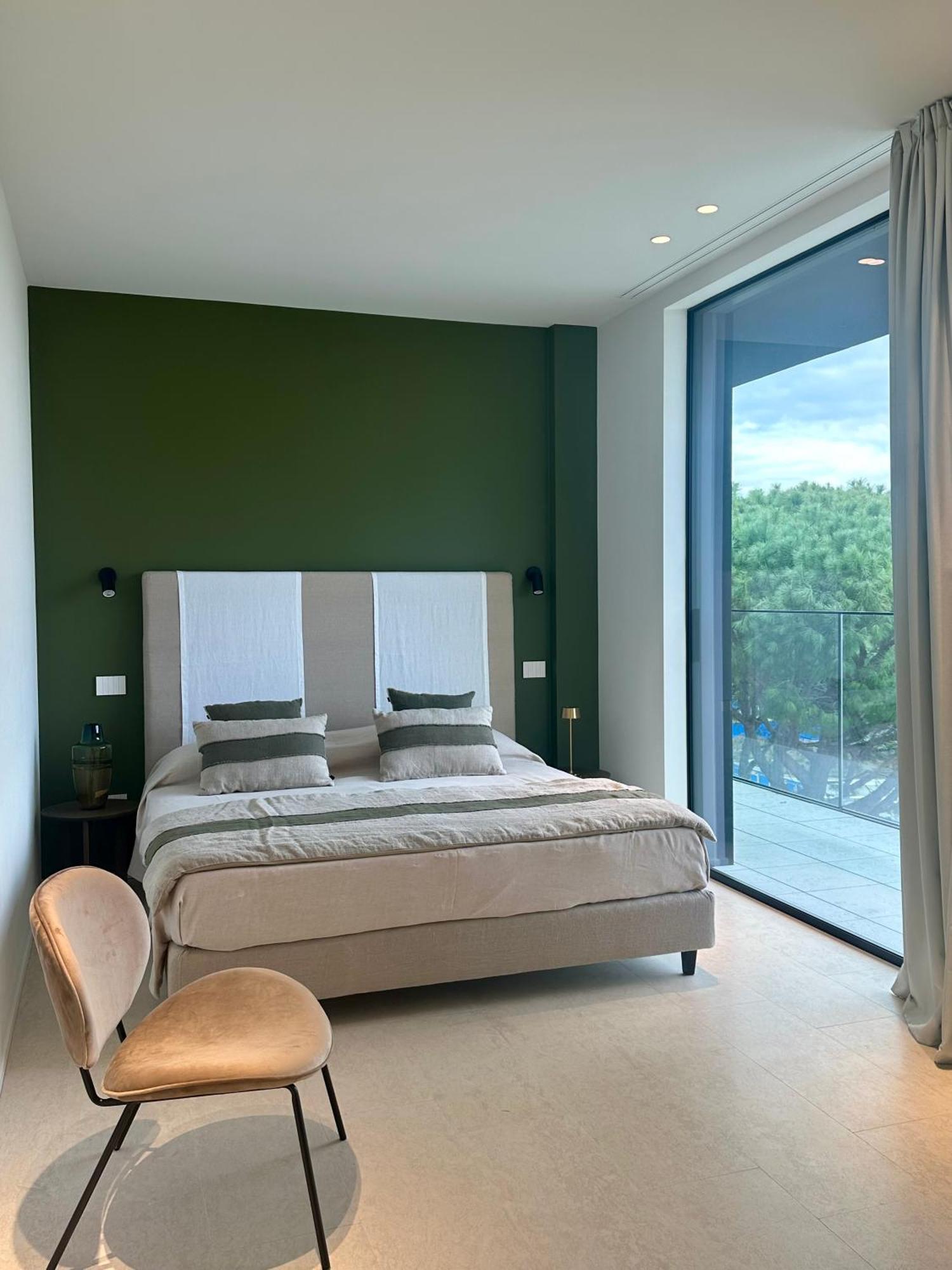 לידו די ג'סולו Hotel Mediterraneo Suite&Residence מראה חיצוני תמונה