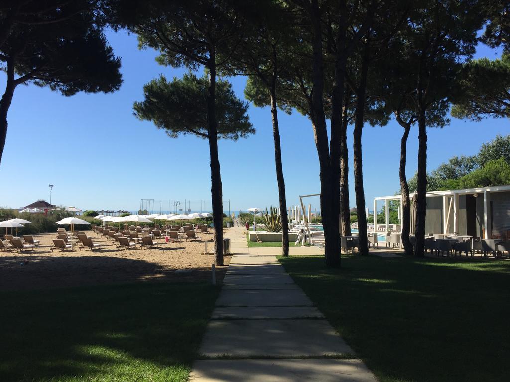 לידו די ג'סולו Hotel Mediterraneo Suite&Residence מראה חיצוני תמונה