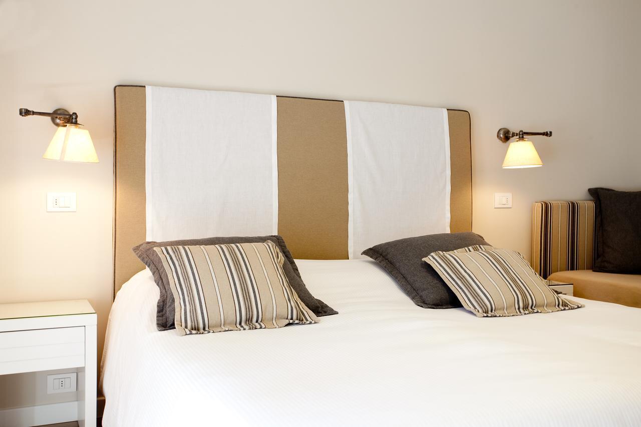 לידו די ג'סולו Hotel Mediterraneo Suite&Residence מראה חיצוני תמונה